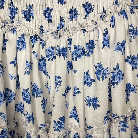 𝅺Altar’d State Blue Floral Flowy Skirt size XS - Picture 2 of 5